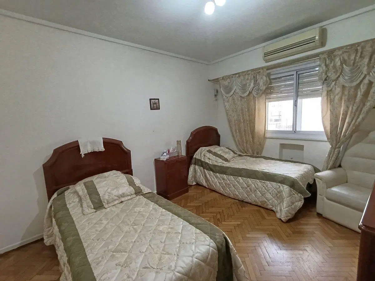 VENTA DEPTO 4 AMB. C/BALCON FLORES APTO CREDITO 5