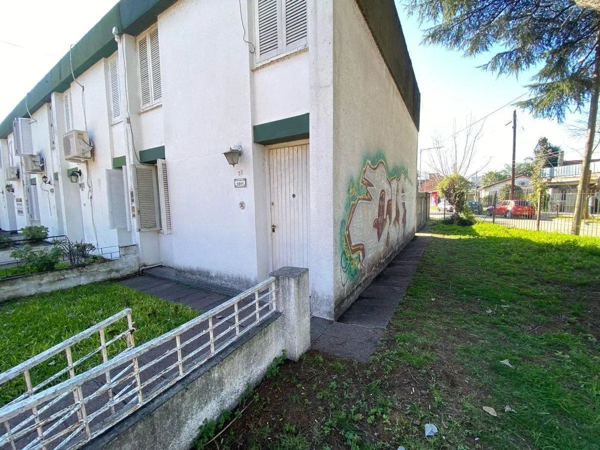 VENTA DUPLEX 4 AMB A REFACCIONAR EN  V.BALLESTER 5