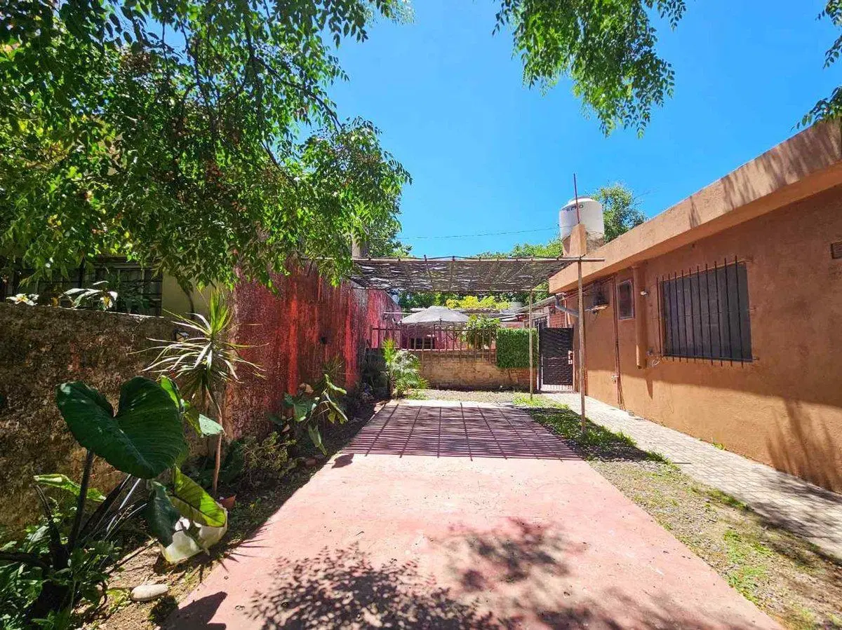 VENTA CASA 5 AMB. SOURDEAUX - A METROS DEL CENTRO 5