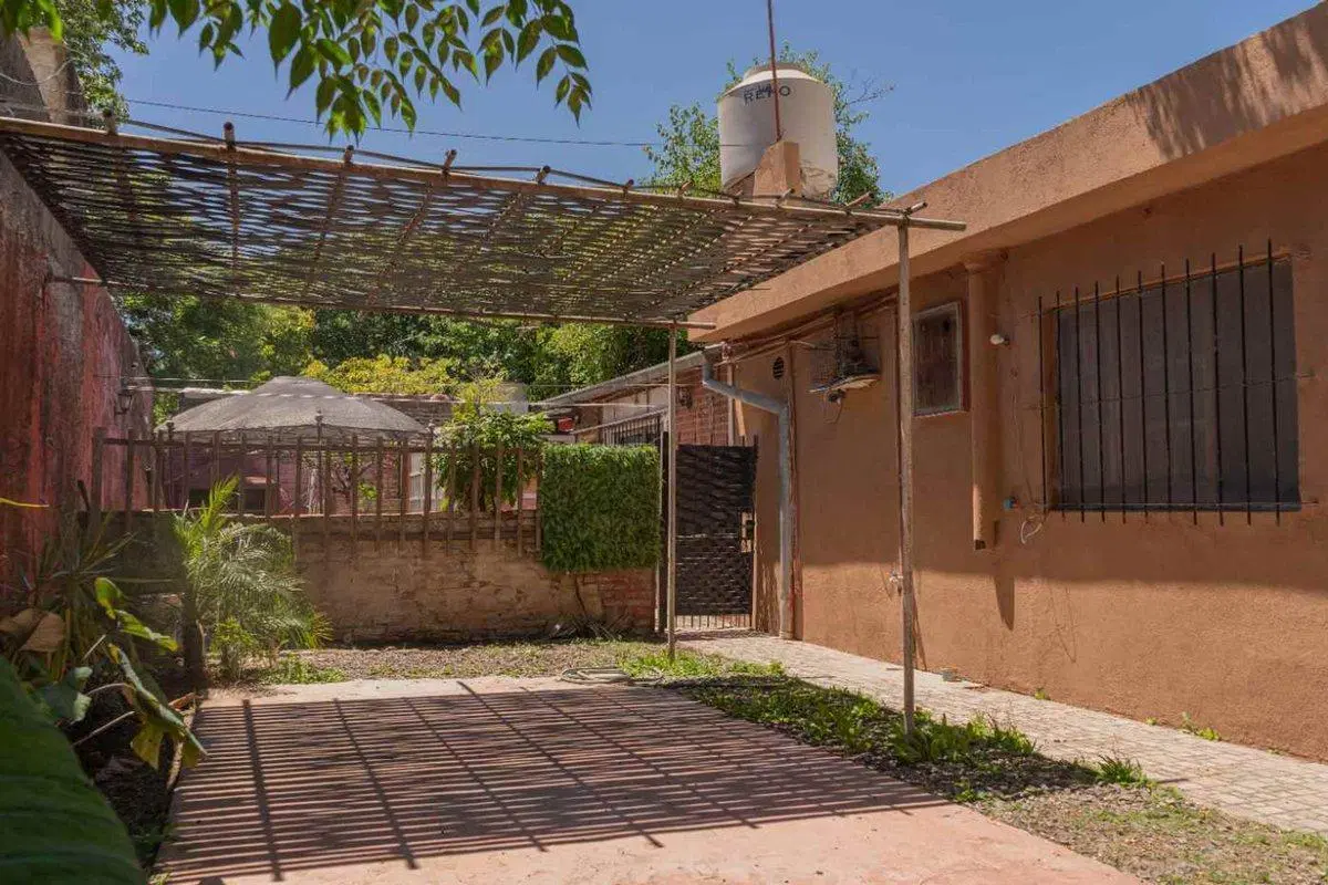 VENTA CASA 5 AMB. SOURDEAUX - A METROS DEL CENTRO 4