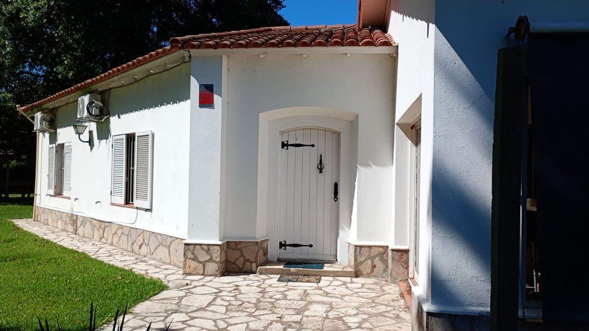 Venta quinta 4.900 m² con parque, pileta y quincho
