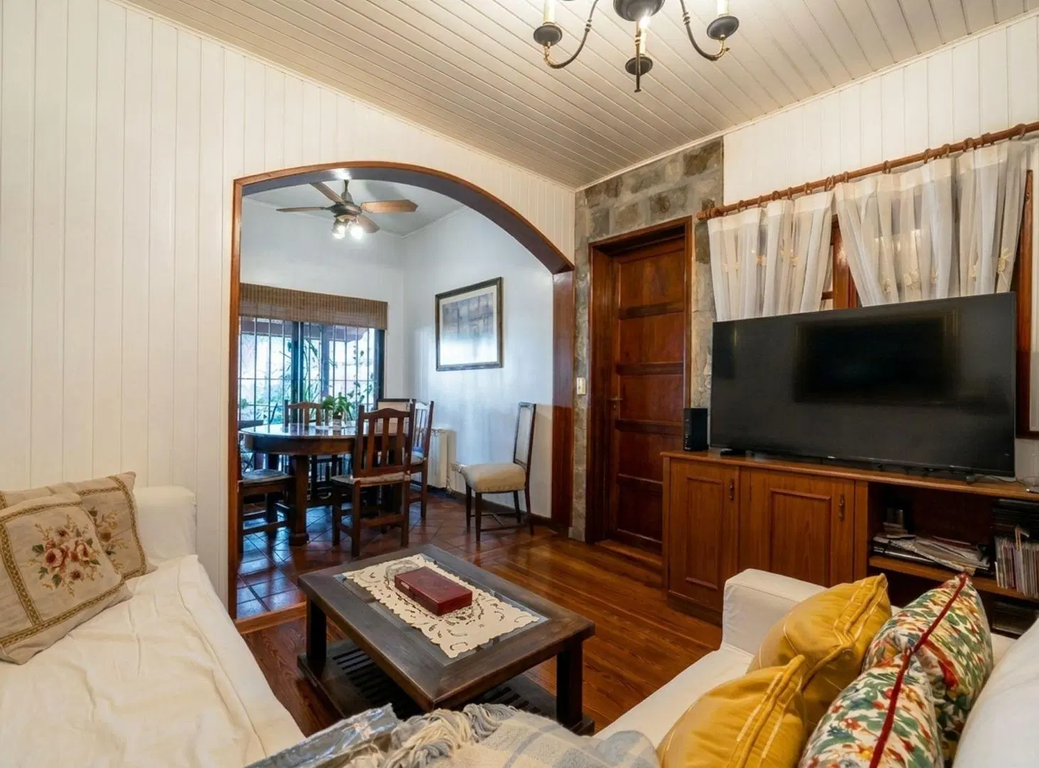 CASA EN VENTA 3 AMB MAS ESCRITORIO TIGRE RINCON 2