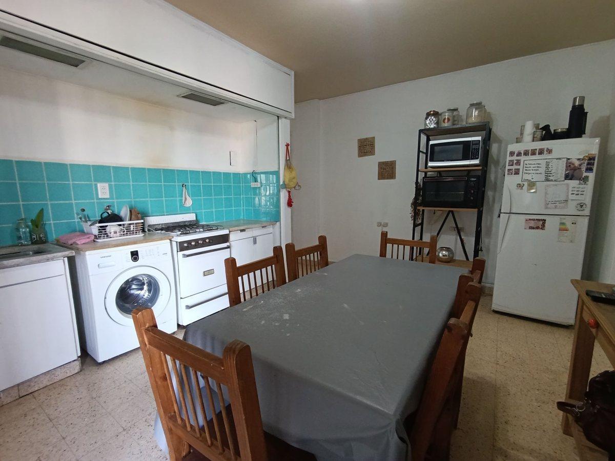 Foto de VENTA DEPTO 4 AMB MATHEU C/BALCON PARQUE PATRICIOS, imagen 4