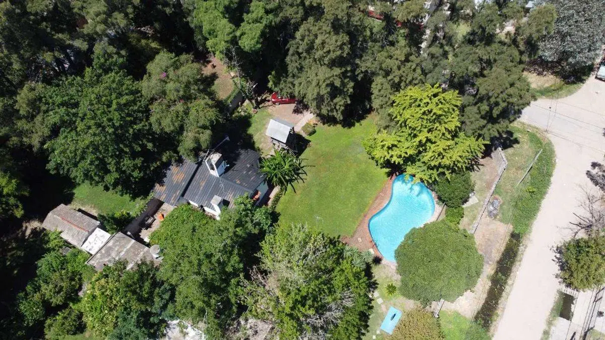 VENTA DE CASA QUINTA EN GARIN 3