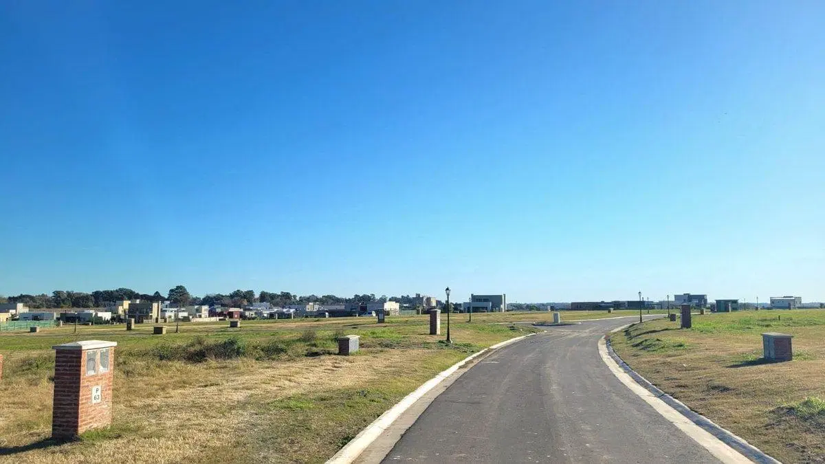 OPORTUNIDAD lote en VENTA, en altura área 13 5