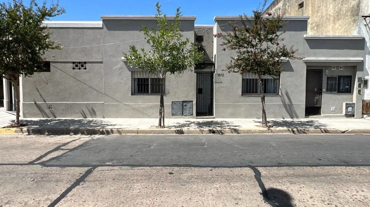 VENTA CASA Y 2 DEPTOS CON PILETA EN SAN FERNANDO 4