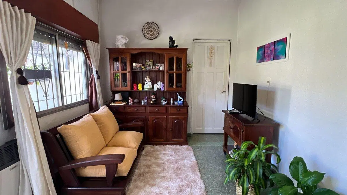 VENTA CASA Y 2 DEPTOS CON PILETA EN SAN FERNANDO 2