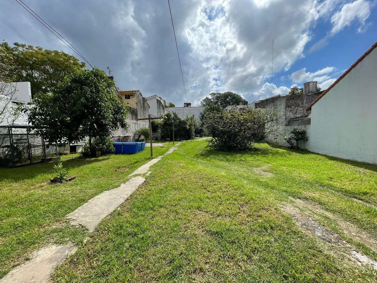 VENTA CASA 3 AMB LOTE PROPIO DE 850 M2 EN MARTINEZ 5