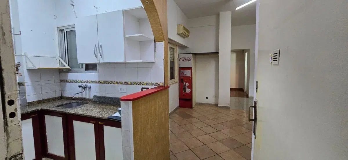 OPORTUNIDAD! Venta Depto. PB 3 AMB - La Lucila 4