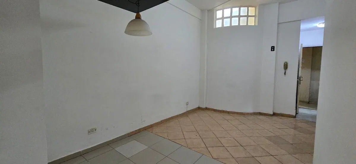 OPORTUNIDAD! Venta Depto. PB 3 AMB - La Lucila 5