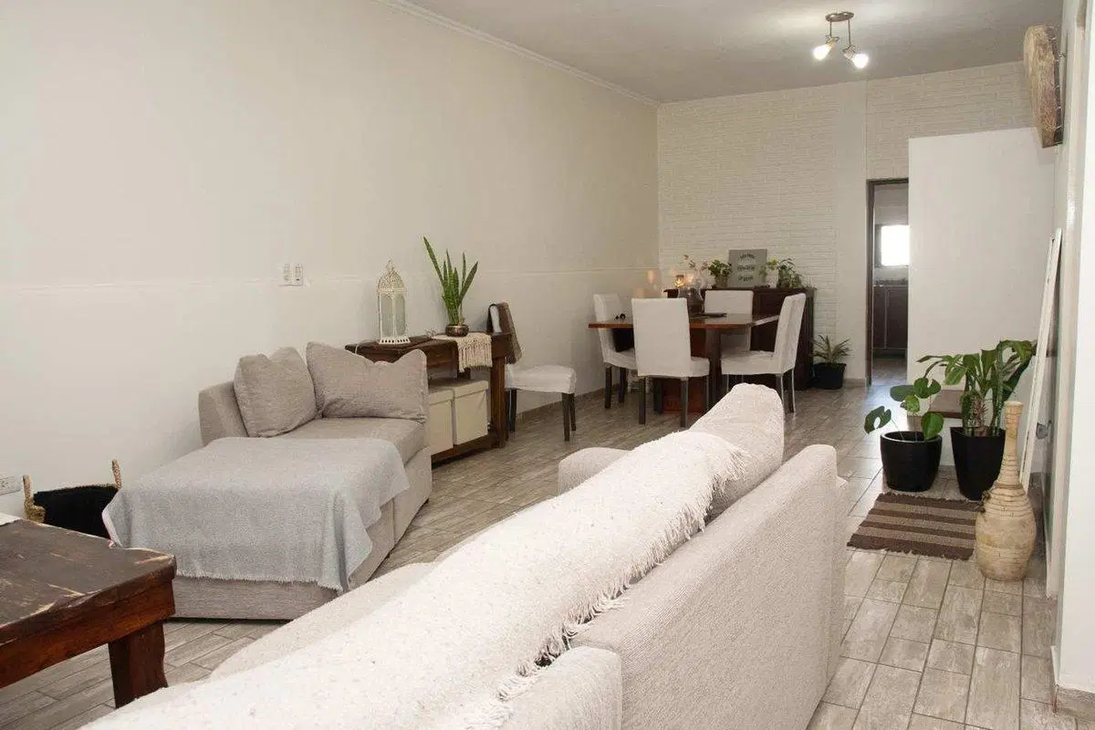 VENTA CASA 5 AMB. CON PILETA V. BALLESTER 5