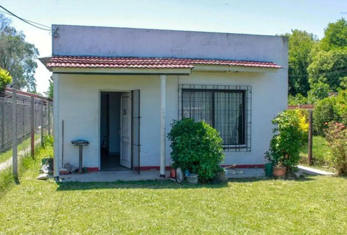 VENTA CASA EN GRAND BOURG  SOBRE LOTE DE 400 M2 5