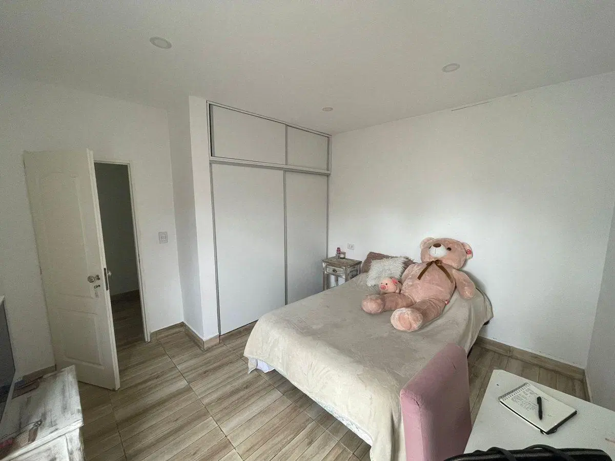 VENTA CASA 5 AMB + 2 LOCALES 2