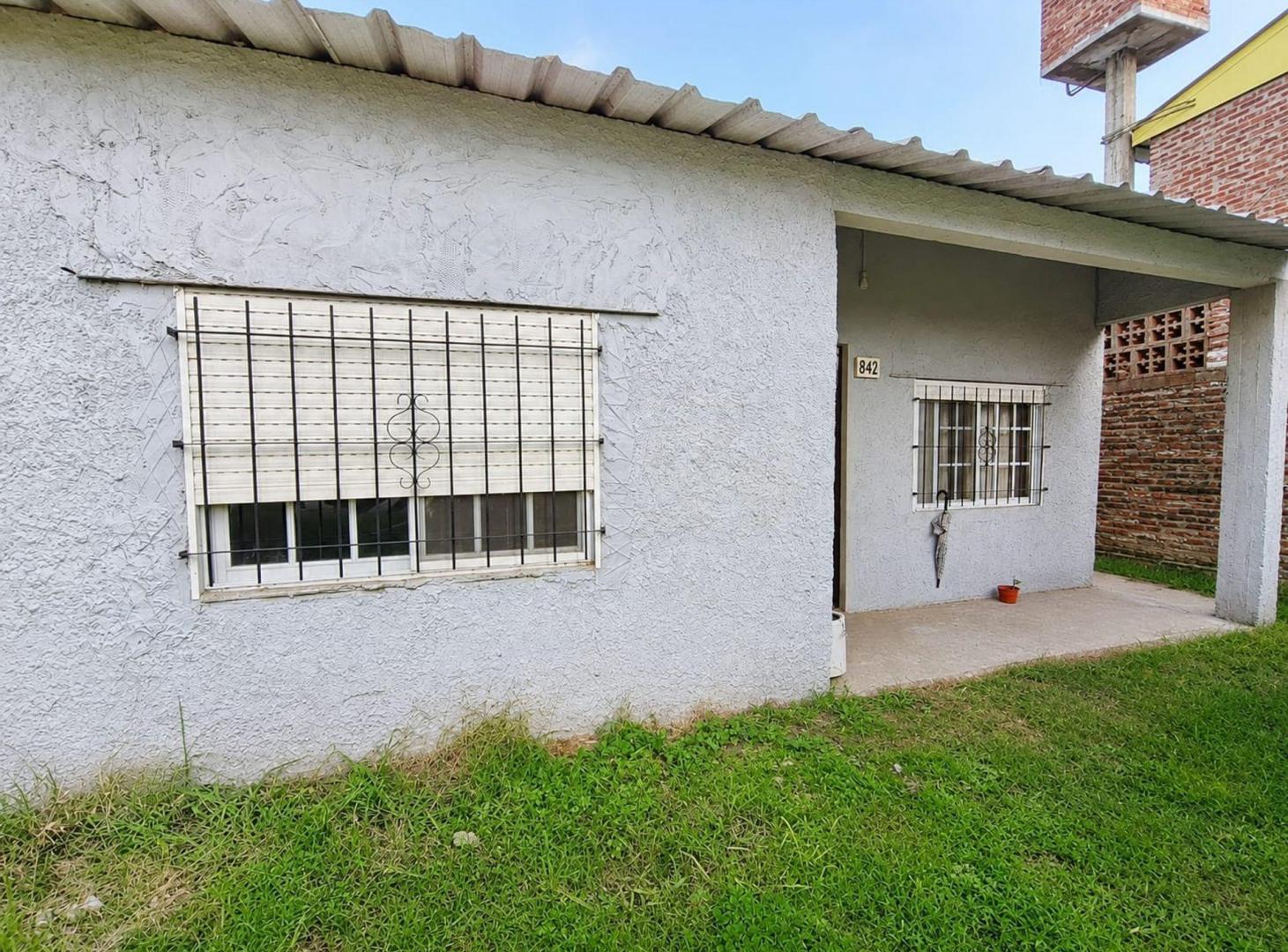 VENTA CASA EN GRAND BOURG CON PARQUE