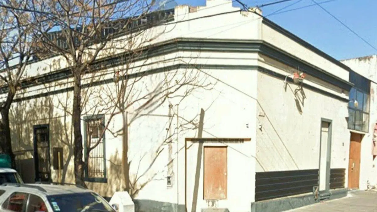 Venta Galpon Deposito con Oficinas en Villa Lynch 3