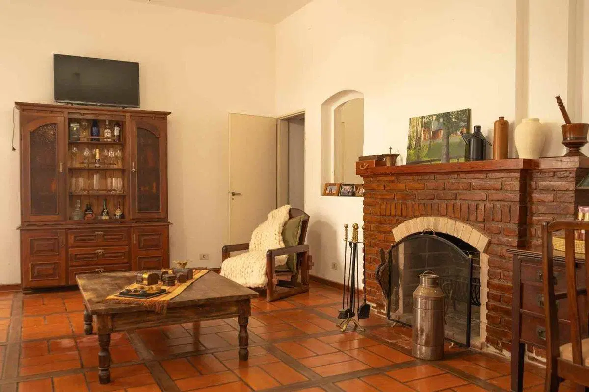 VENTA CASA ESTILO COLONIAL EXCELENTE ESTADO 4