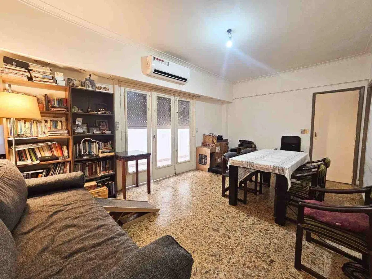Venta departamento 3 ambientes con doble patio. 2