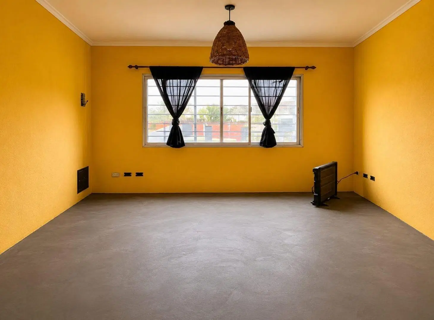 CASA EN VENTA EN PLENO CENTRO DE PRESIDENTE DERQUI 3