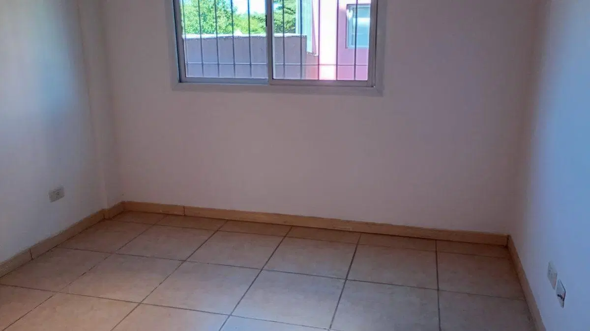 VENTA 2 AMB AL FRENTE EN VICTORIA CENTRO C/ BALCON 4