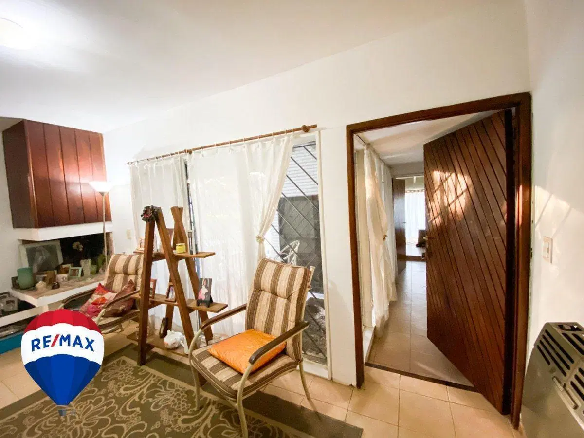 VENTA CASA 5 AMB + DEP DE SERVICIO LA LONJA, PILAR 5