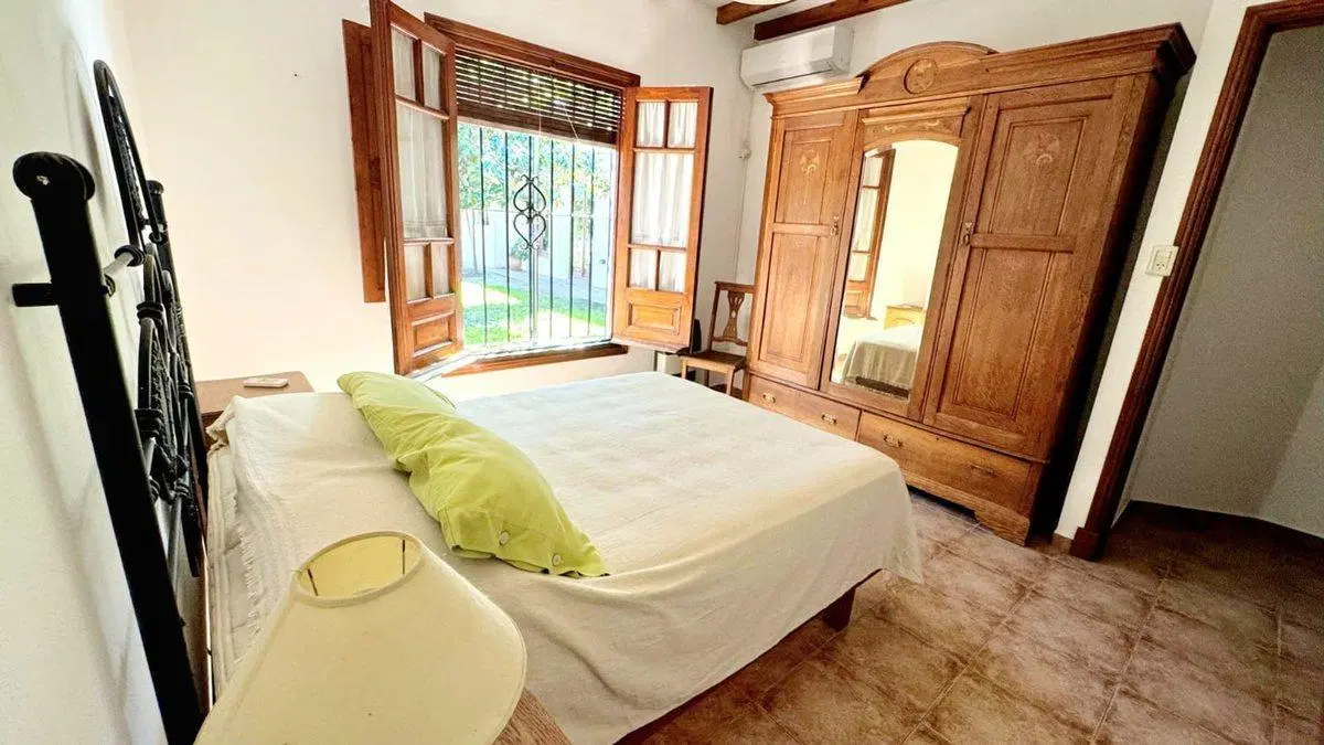 CASA EN VENTA 5 amb. en casco histórico ARECO 3