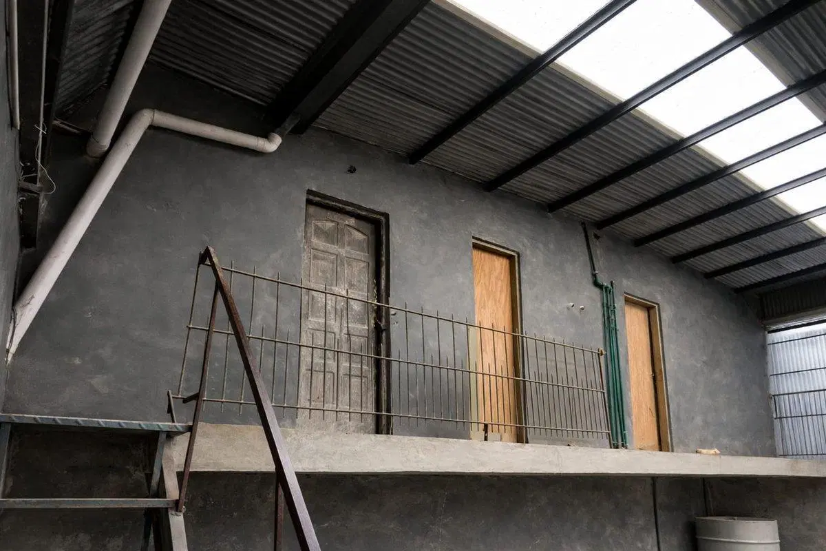 ALQUILER GALPON CON OFICINAS 600 M2 4