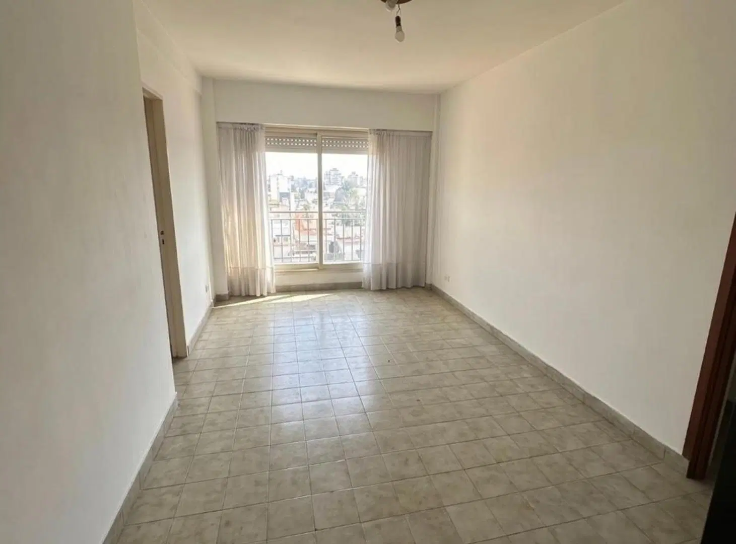 VENTA 2 AMB CON COCHERA RAMOS MEJIA CENTRO 2