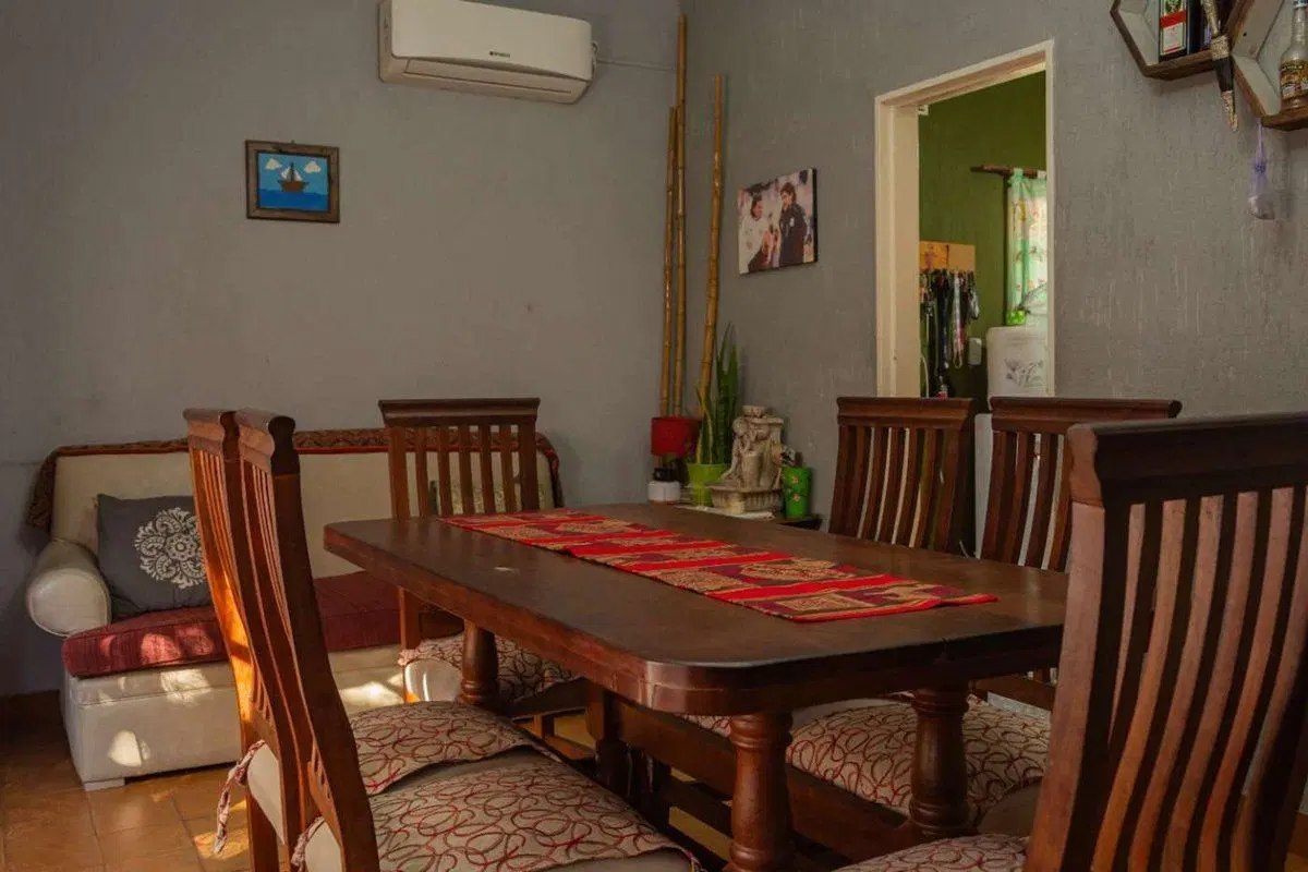 CASA EN VENTA 6 AMBIENTES - GRAND BOURG C/COCHERA 4