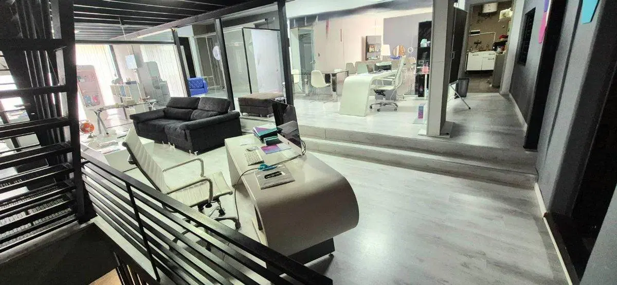 Venta Galpon Deposito con Oficinas en Villa Lynch 4