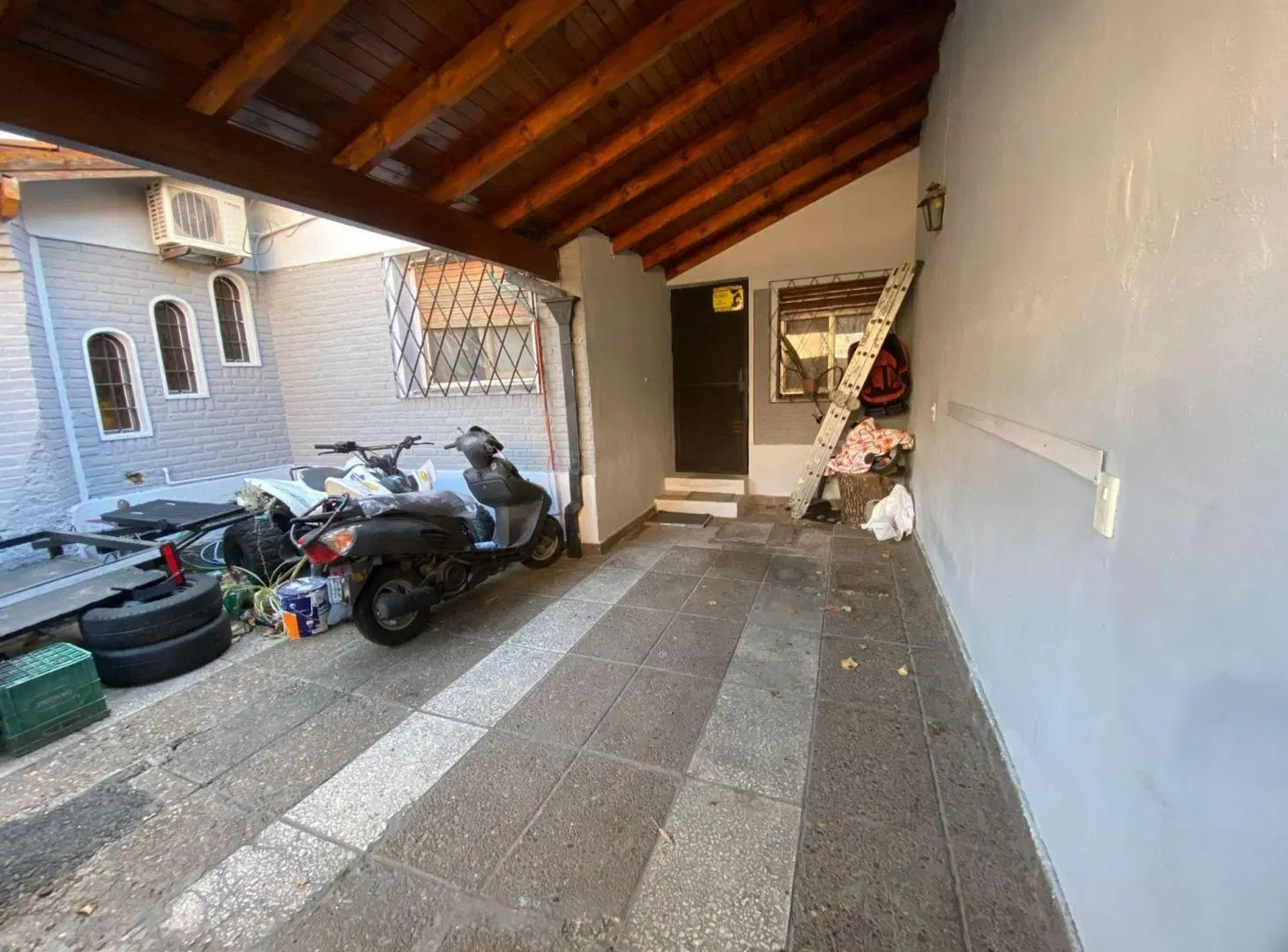 CASA 5 AMBIENTES CON PILETA 3
