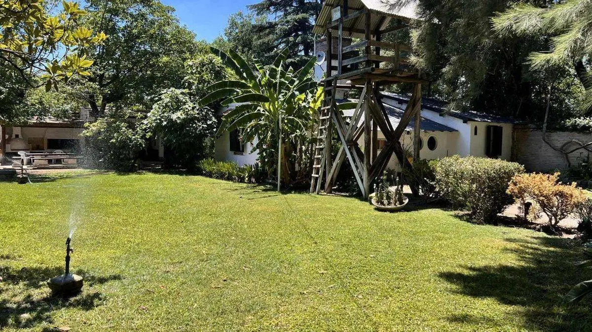 VENTA DE CASA QUINTA EN GARIN 4