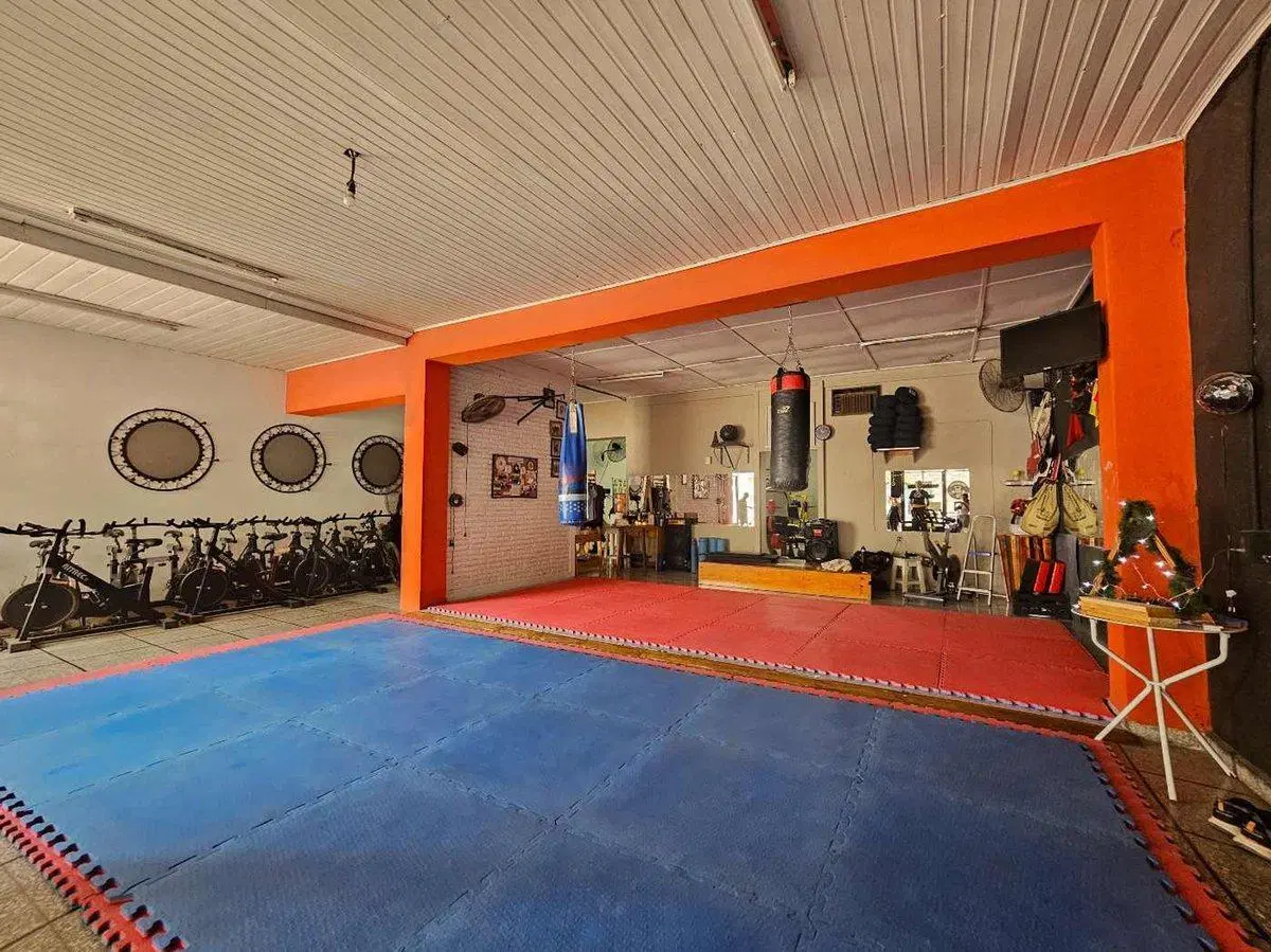 OPORTUNIDAD LOCAL COMERCIAL EN CASO HISTORCO 5