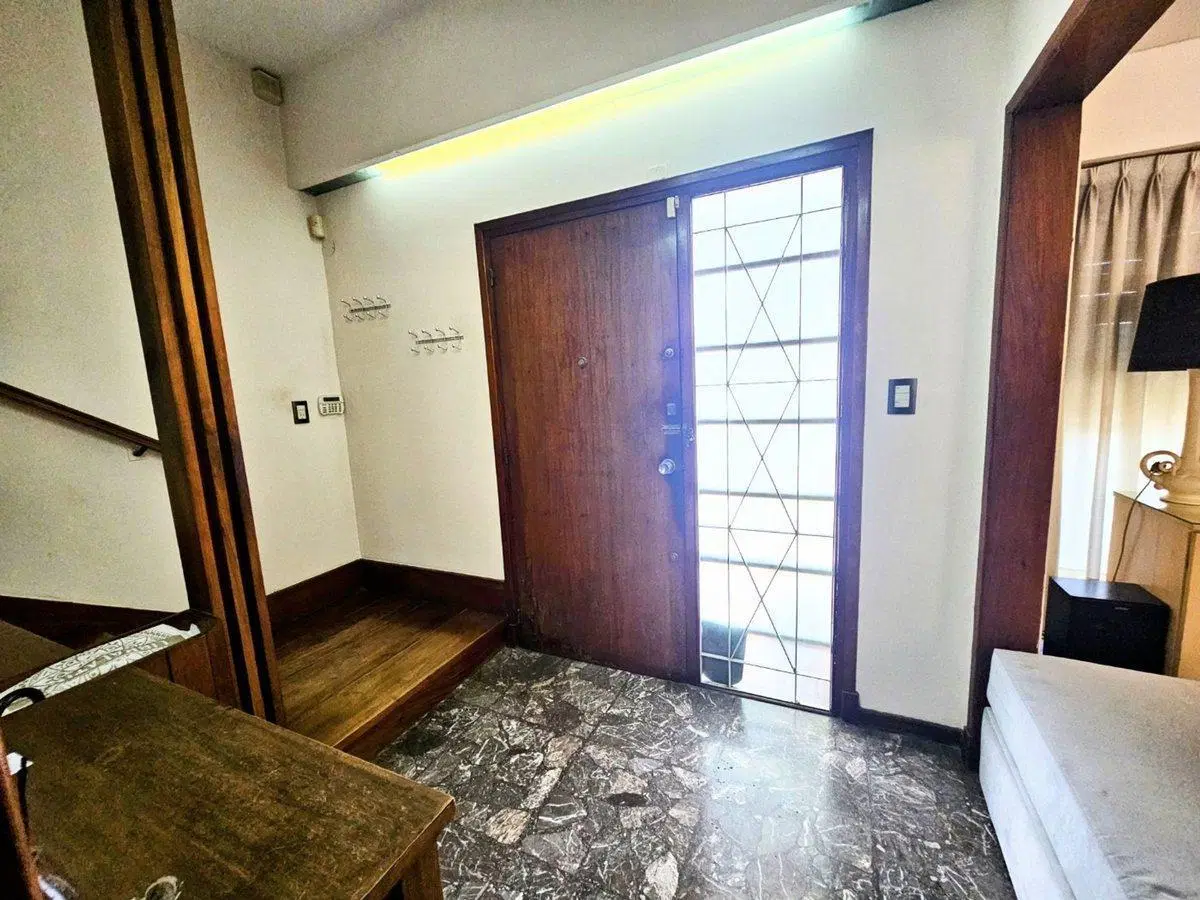 VENTA CASA 5 AMBIENTES V. BALLESTER APTO CREDITO 3