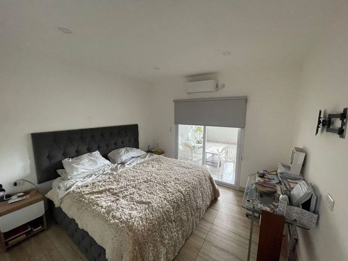 VENTA CASA 5 AMB + 2 LOCALES 2