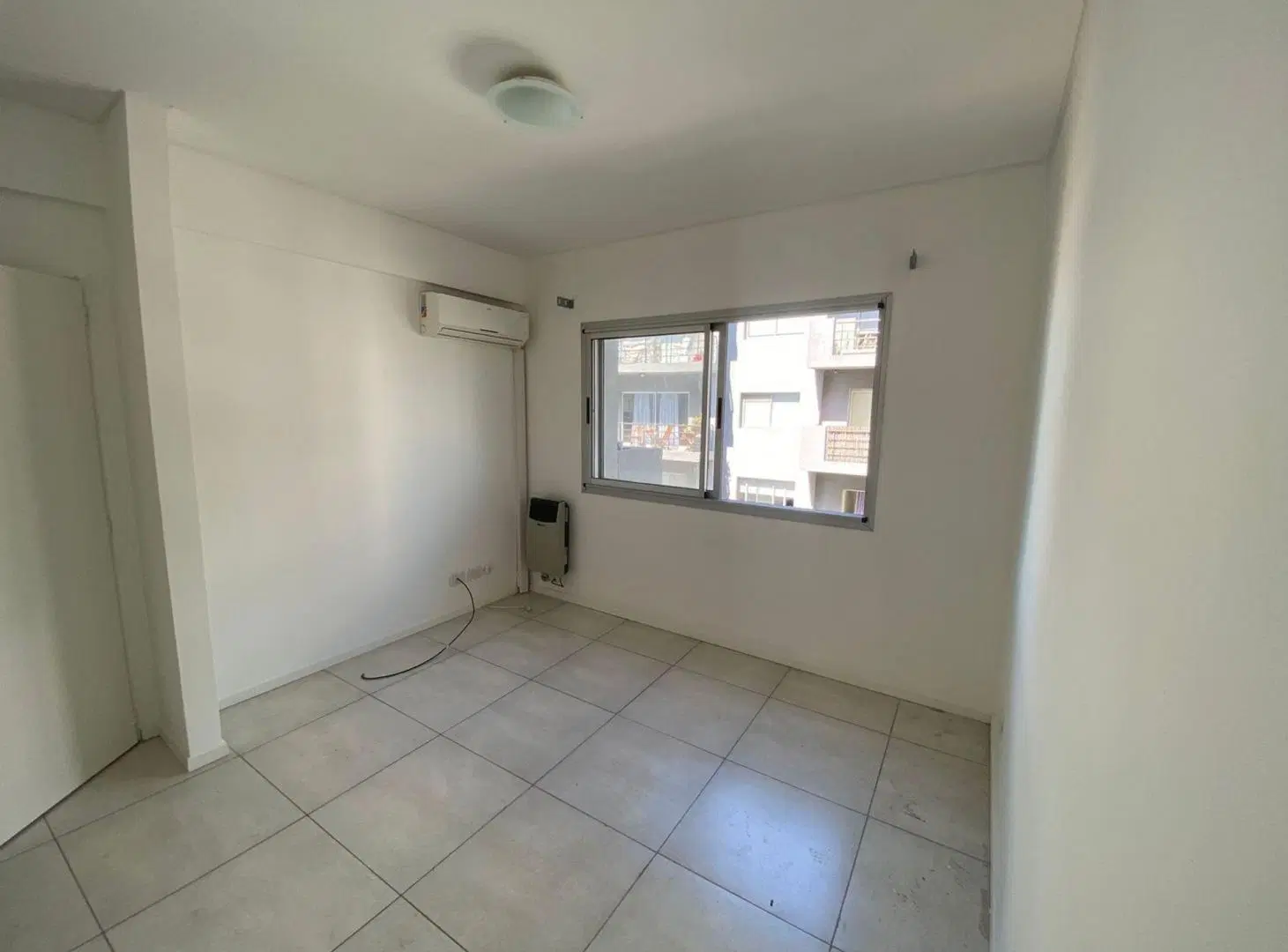 ALQUILER DEPTO 2 AMBIENTES CON BALCON / COCHERA 3