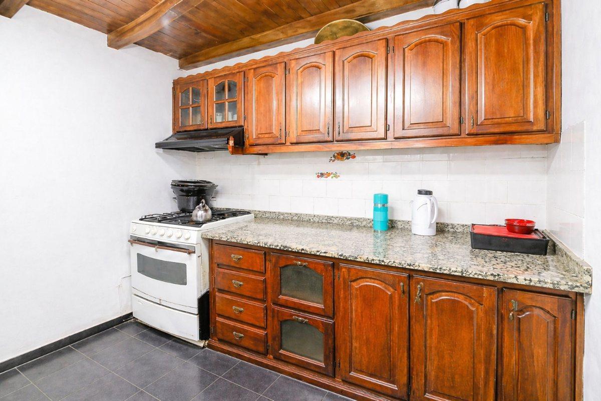 Foto de CASA 5 AMBIENTES, SAN FERNANDO MAS DPTO Y GALPON, imagen 3