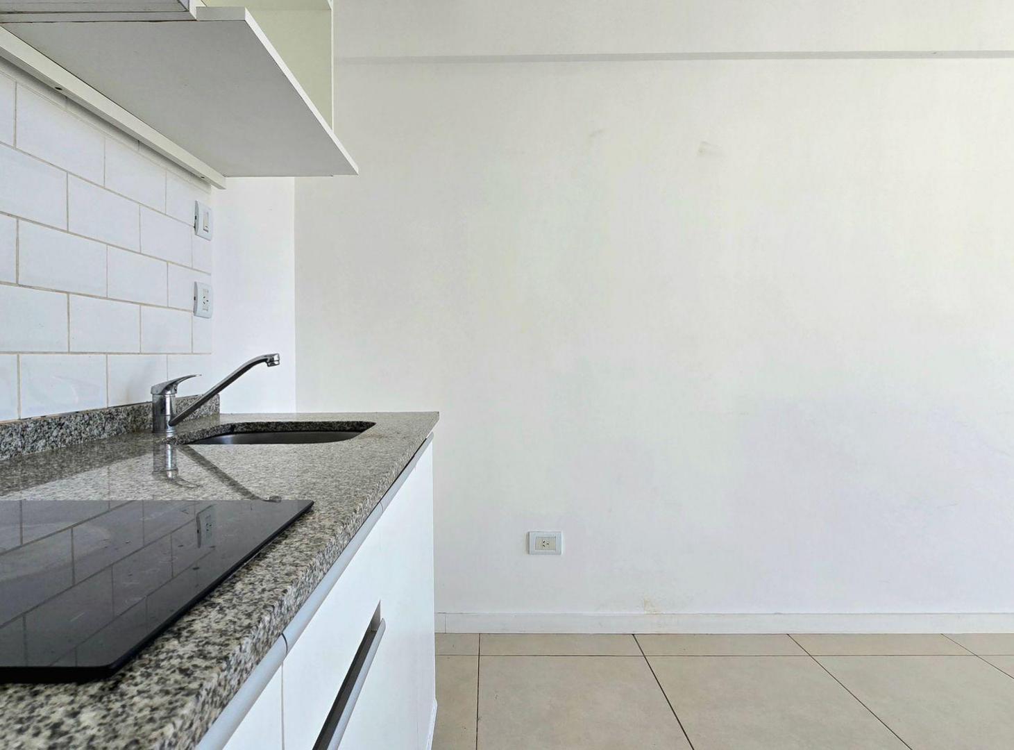 Foto de Departamento 1 Amb. en Venta Flores Con Renta, imagen 1
