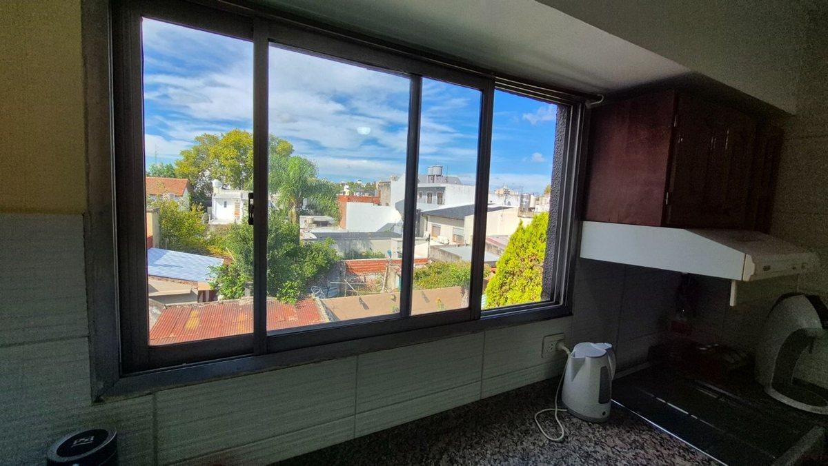 Foto de VENTA DEPARTAMENTO 2 AMBIENTES COCHERA S/ EXPENSAS, imagen 1