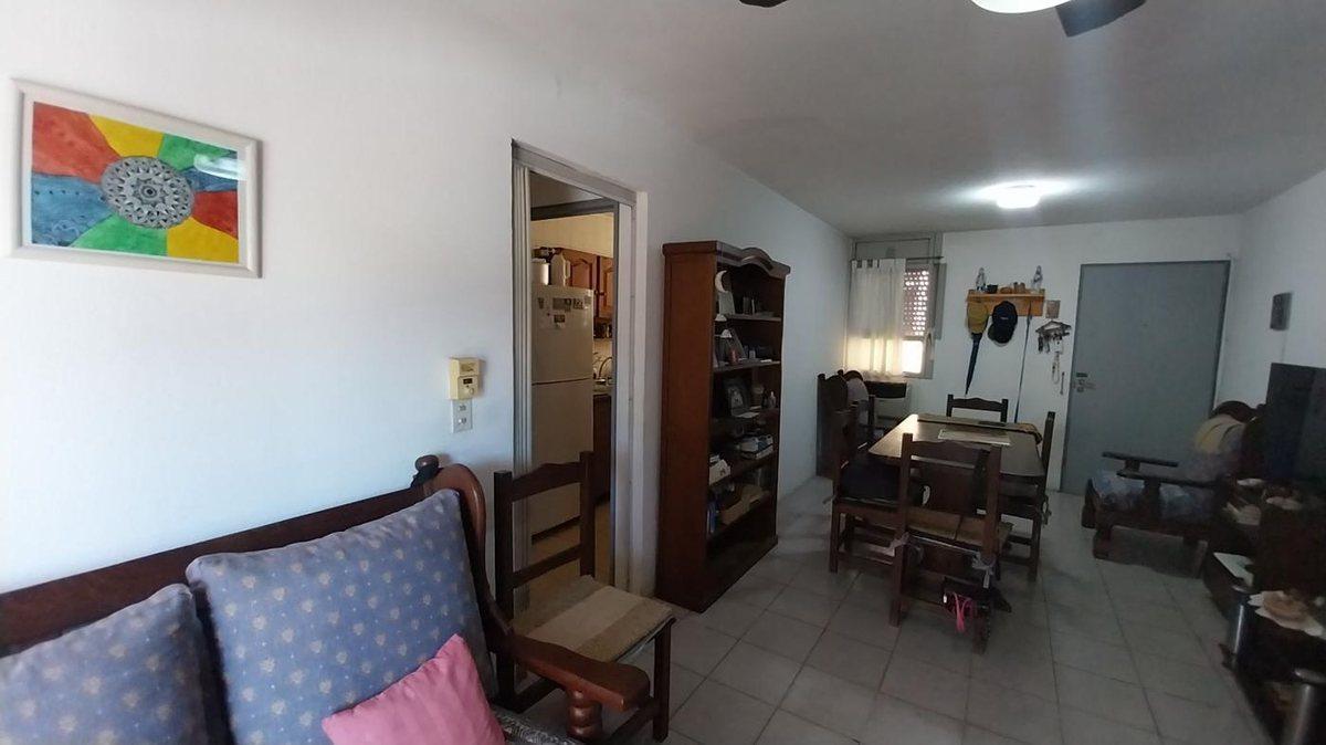 Foto de VENTA DEPARTAMENTO 4 AMBIENTES EN GARIN C/ BALCÓN, imagen 4