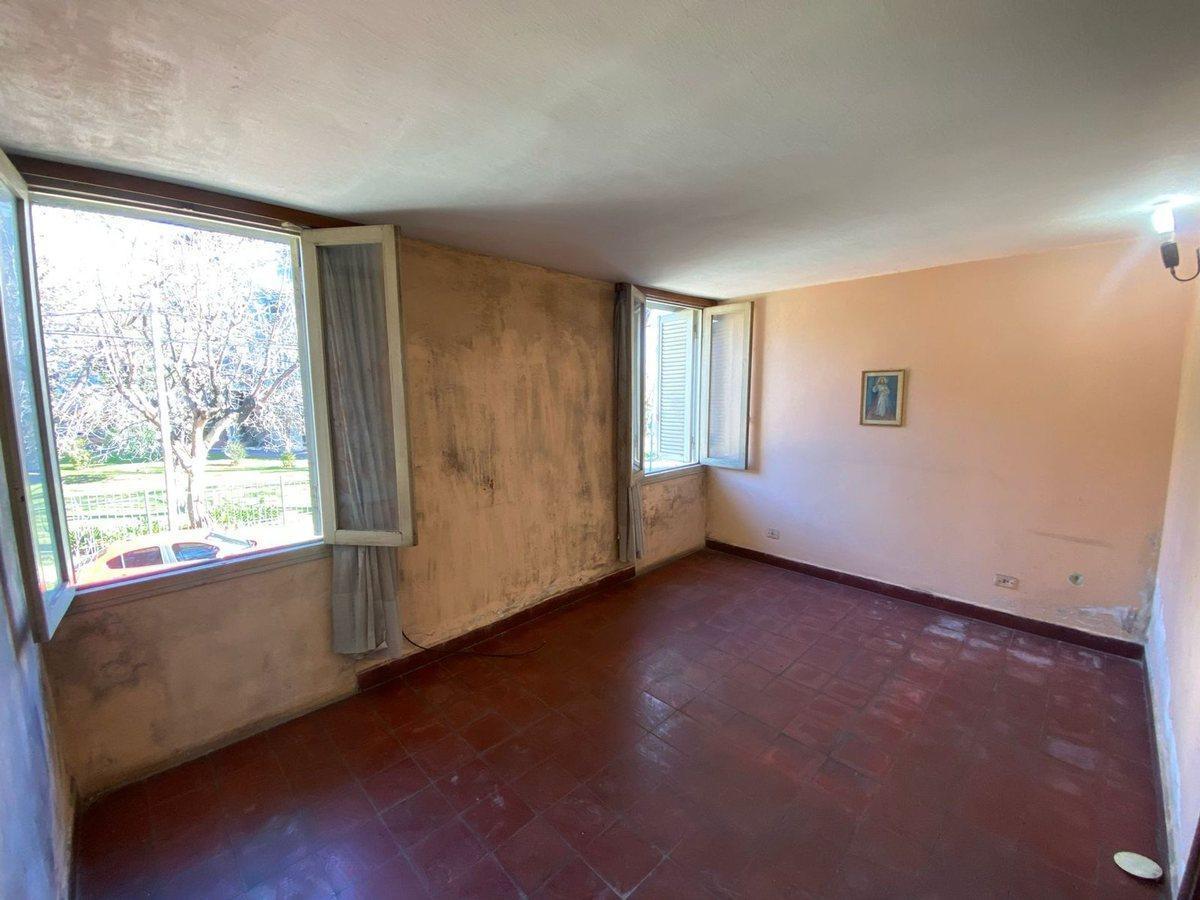 Foto de VENTA DUPLEX 4 AMB A REFACCIONAR EN V.BALLESTER, imagen 4