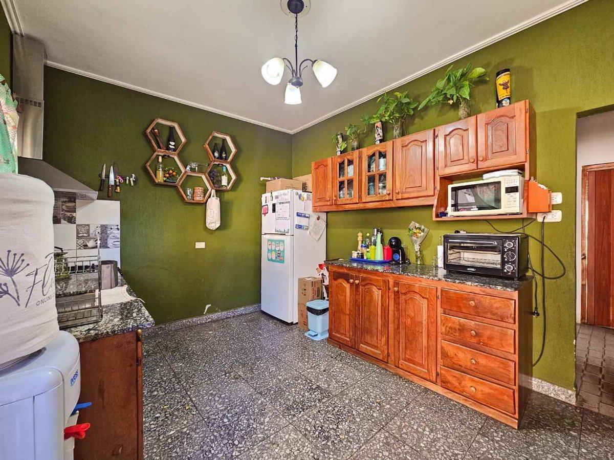 Foto de CASA EN VENTA 6 AMBIENTES - GRAND BOURG C/COCHERA, imagen 5