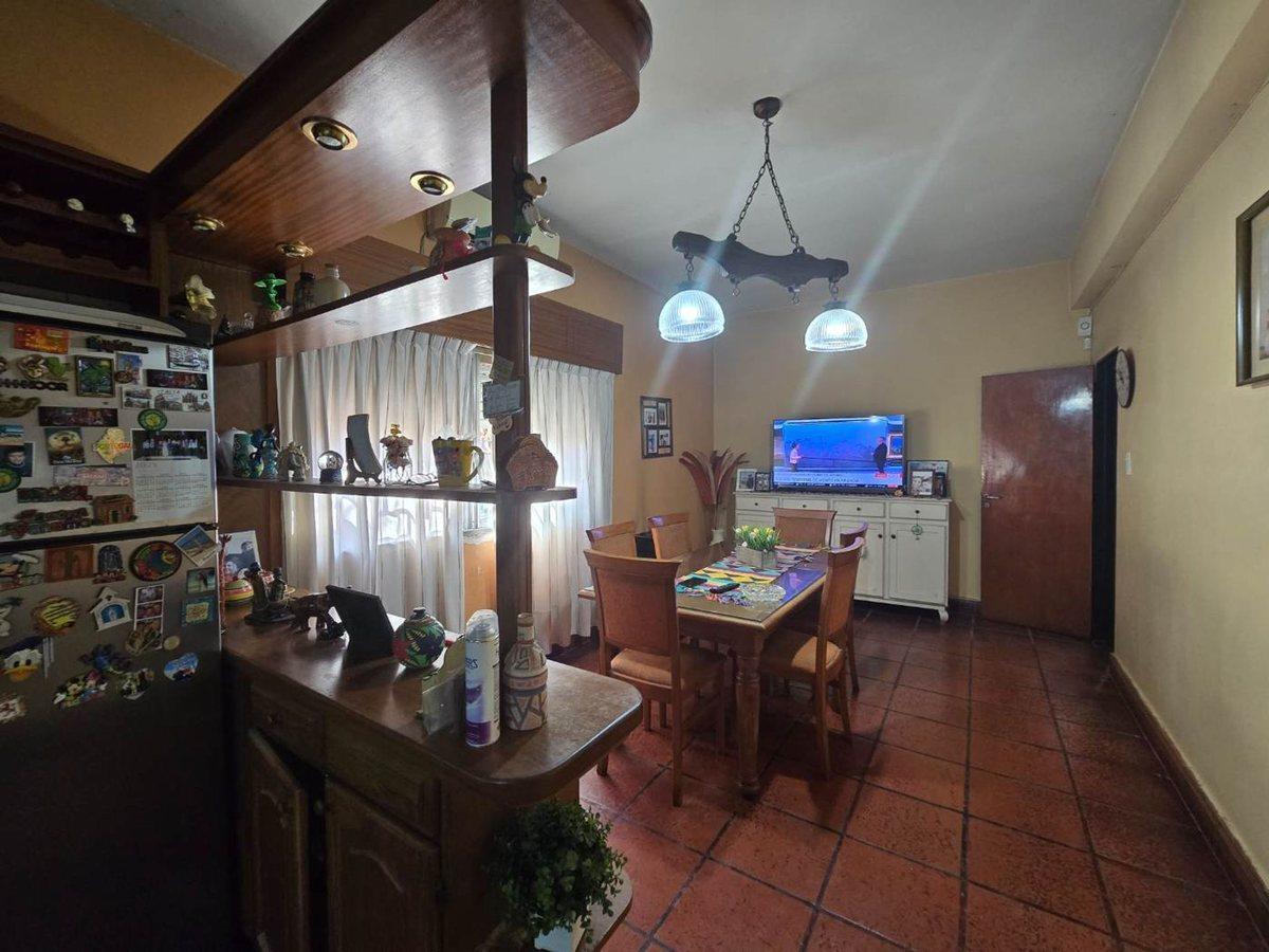 Foto de Venta Casa 4 Ambientes -Don Torcuato, imagen 2