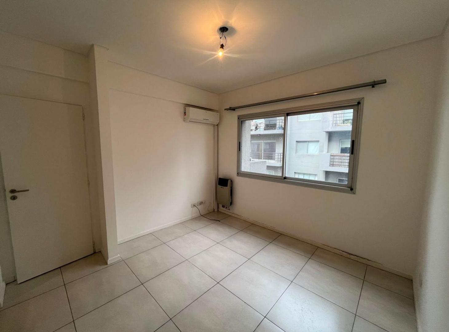 Foto de ALQUILER DEPTO 2 AMBIENTES CON BALCON / COCHERA, imagen 4