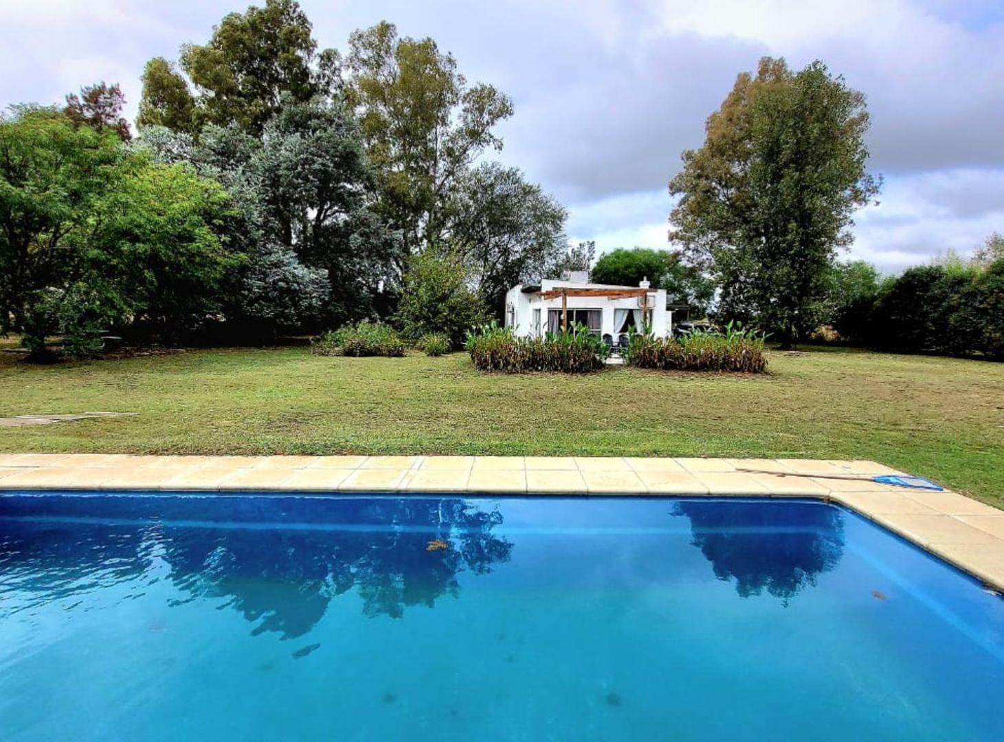 Casa de campo en complejo de chacras ARECO