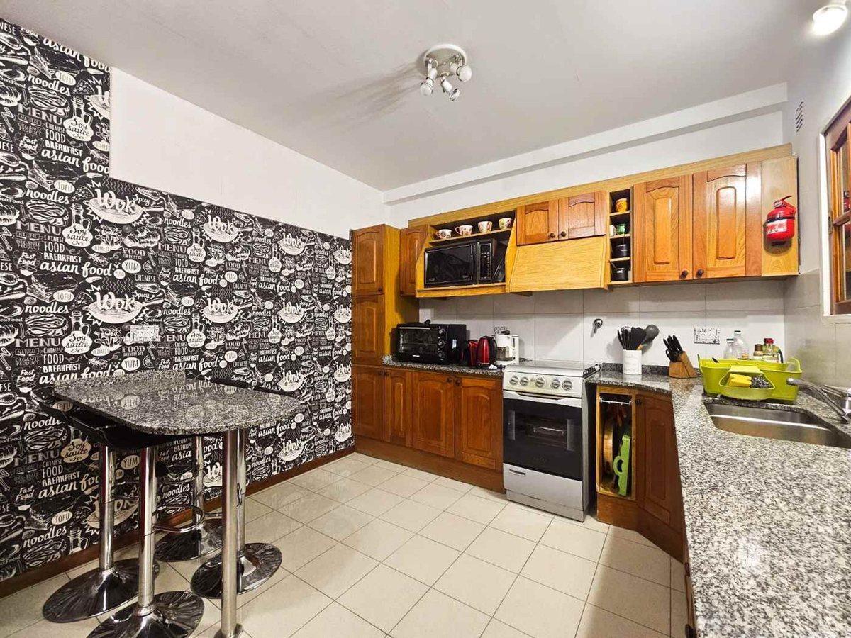 Foto de Casa en venta 6 amb Victoria doble cochera, imagen 4