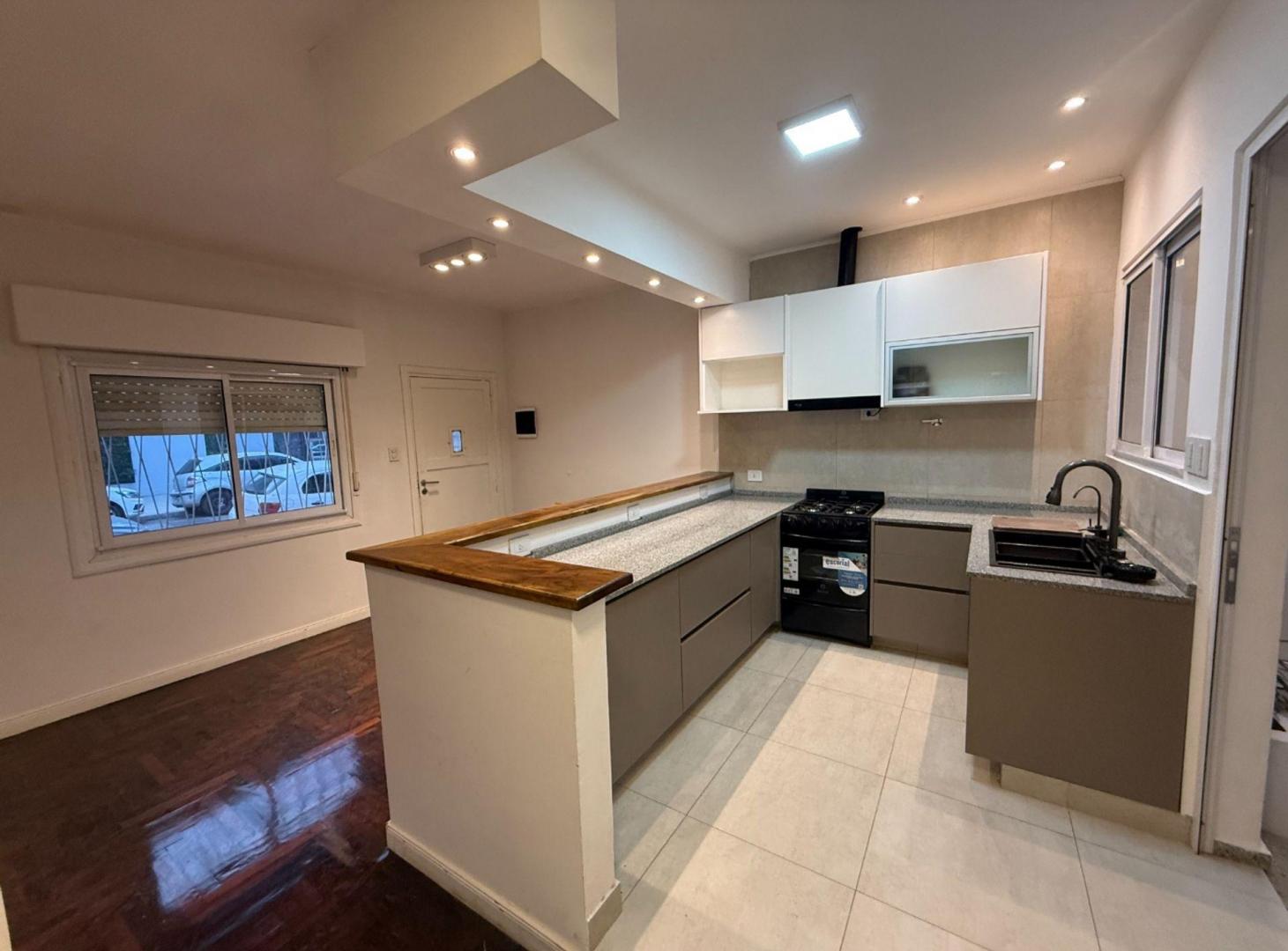 Foto de Venta Ph 4 amb V Urquiza a Estrenar Acepta Permuta, imagen 3