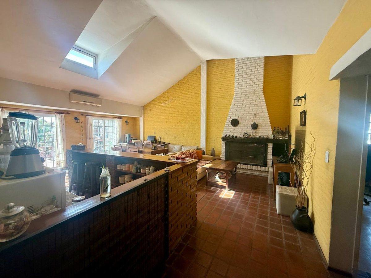 Foto de CASA 3 AMB CON TERRAZA TALLER Y LOCAL BECCAR, imagen 2