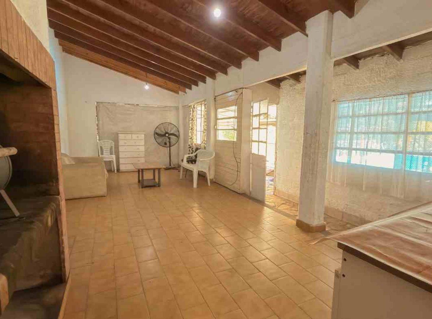 Foto de CASA CON 2 VIVIENDAS, QUINCHO Y PILETA GRAND BOURG, imagen 2