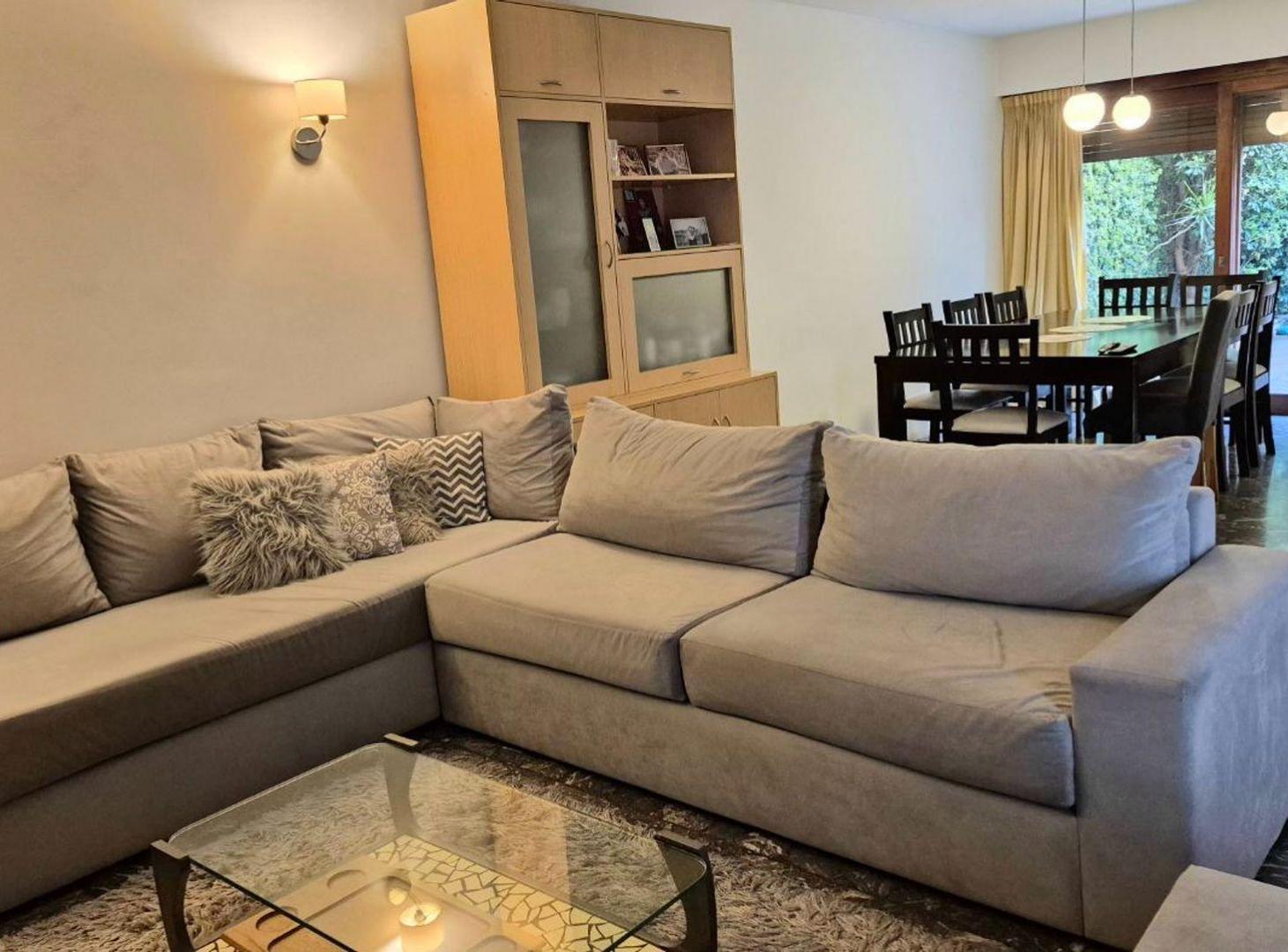 Foto de Casa 5 Amb en Villa Ballester, cochera y quincho, imagen 4