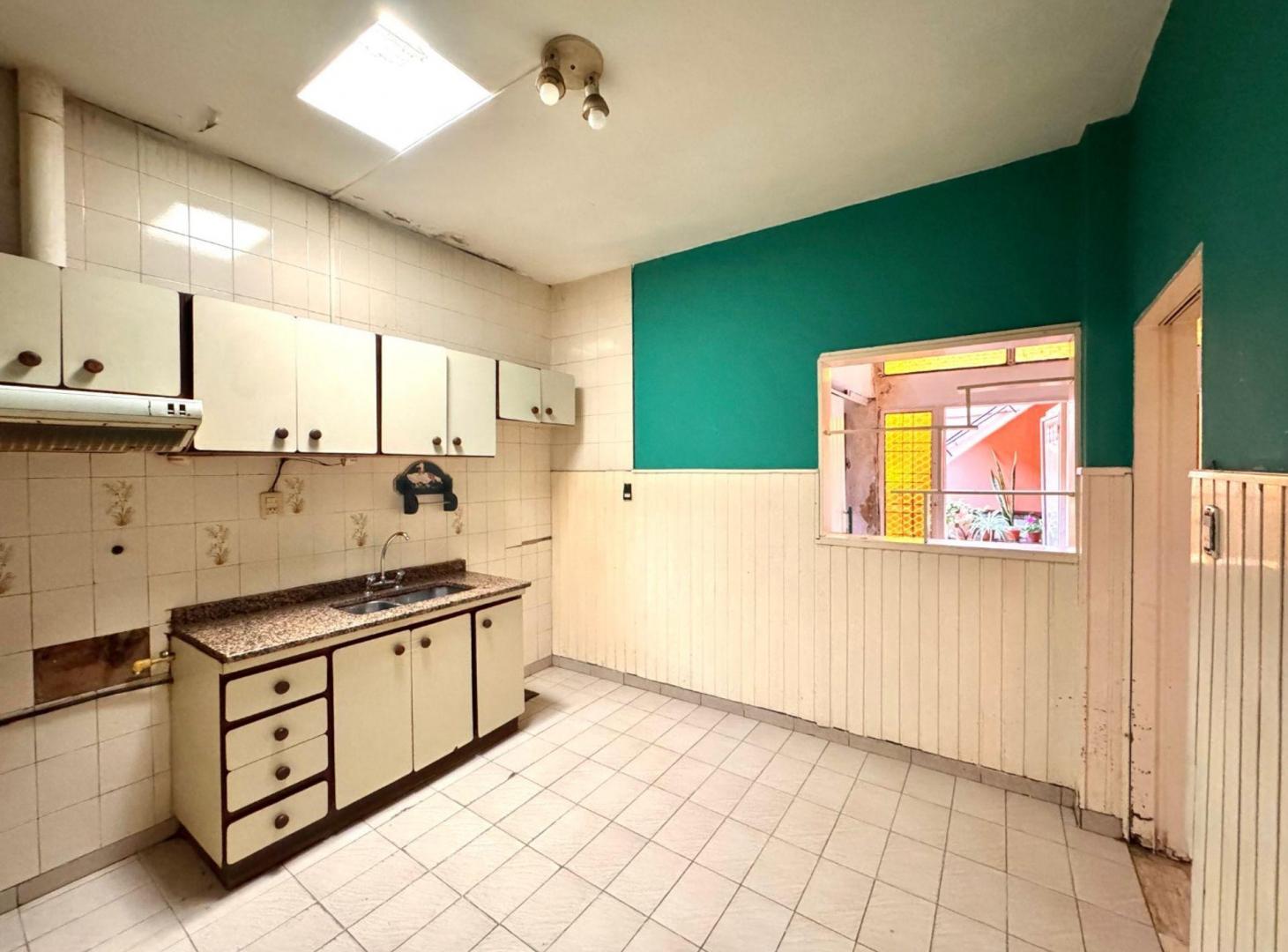 Foto de VENTA PH 3 AMBIENTES, EXCELENTE UBICACION-FONDO, imagen 1